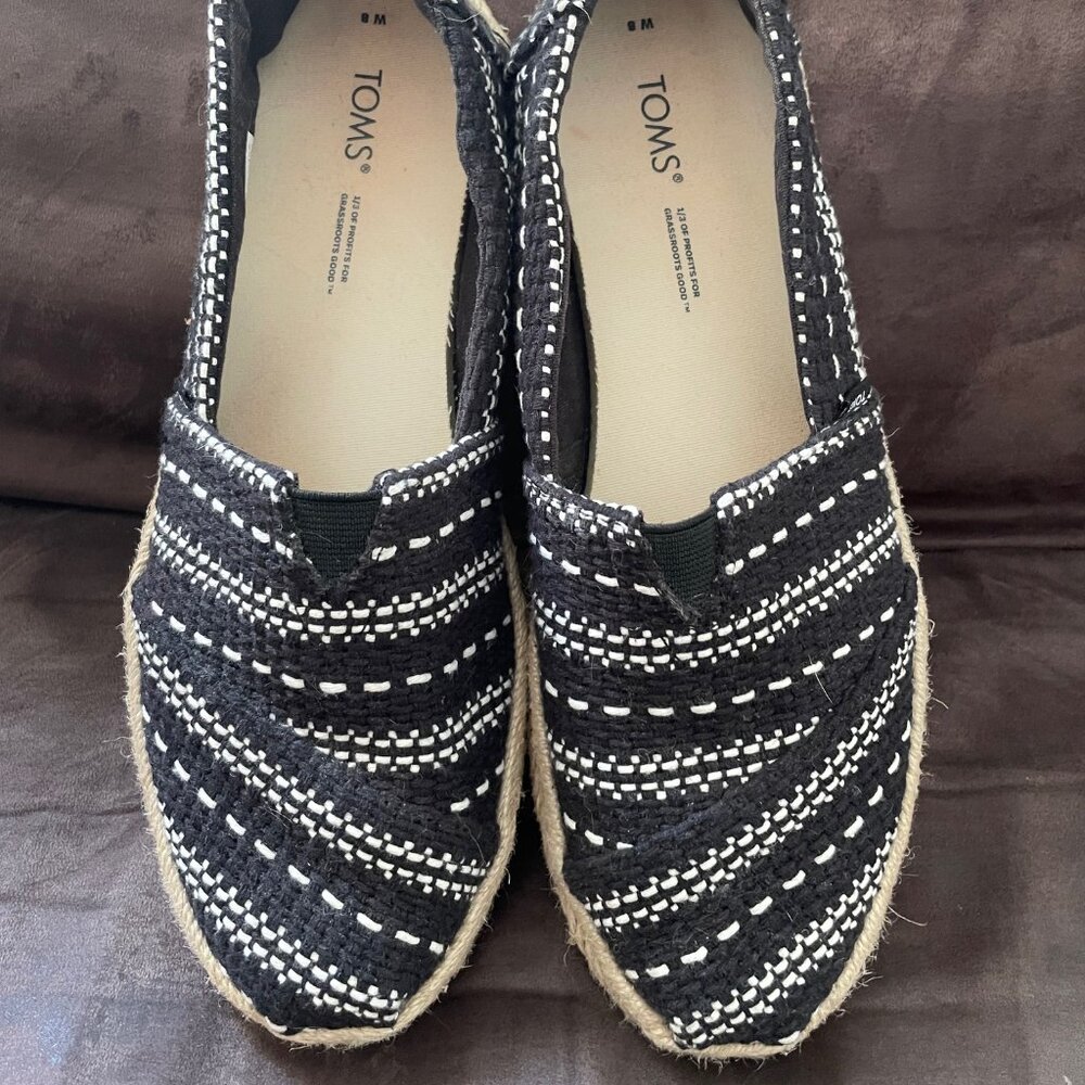 TOMS Black and White Espadrilles Women Size 8